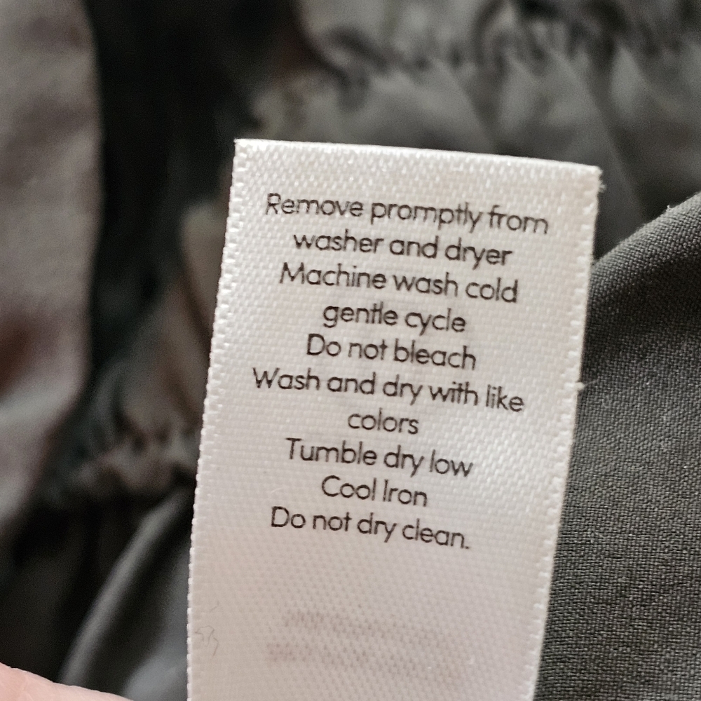 ATHLETA Skyline Featherweight Paperbag Ankle Pants 8 - Picture 9 of 9